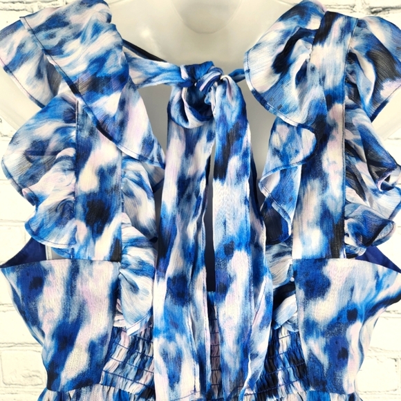 Banana Republic Size M Blue Ruffle Top - Picture 3 of 6